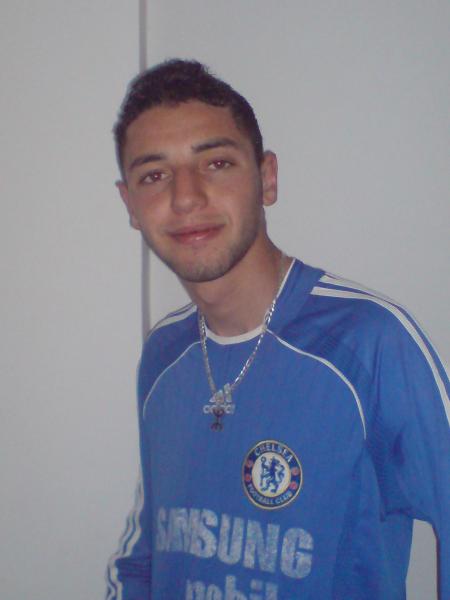Attend vous croy� tous ke j ss supporter de chelsea??? c faut 