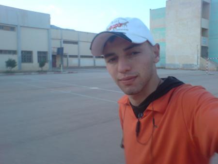 dans la cour de notre lyc�e